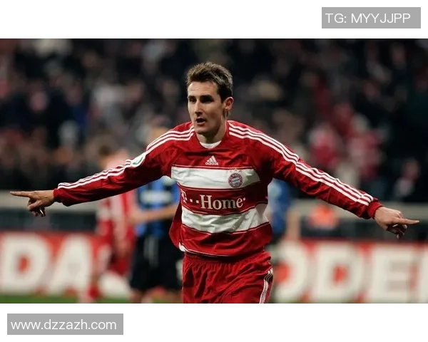 21世纪五大足球巨星的巅峰对决与传奇岁月解析